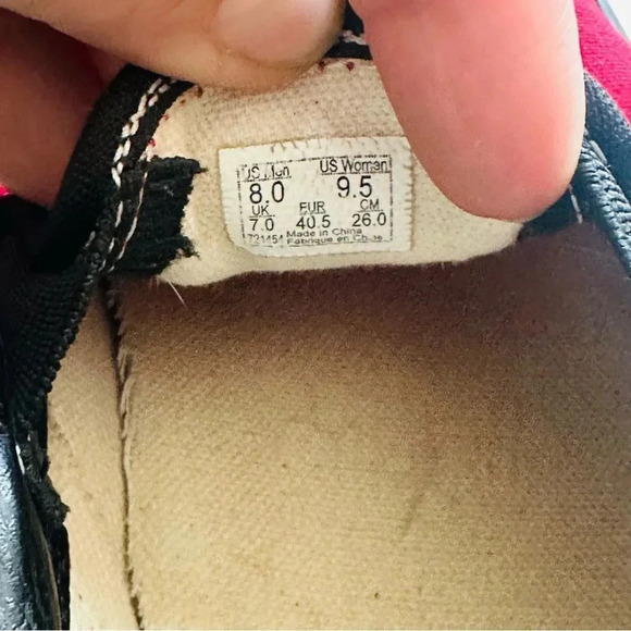 Vans Customized Slip Ons With Smokinhot Vapors
Written On The Back Of The Shoes - Picture 5 of 8